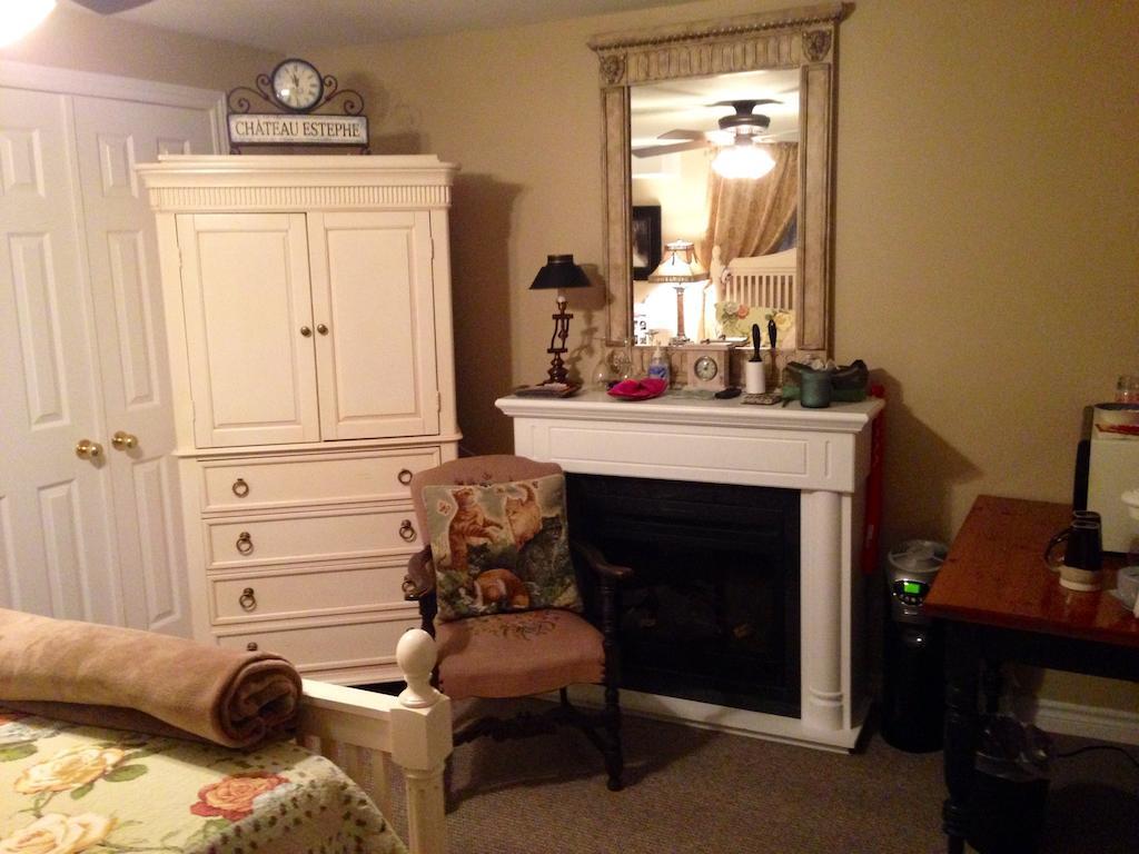Serenity Ranch Bed & Breakfast Ancaster Luaran gambar