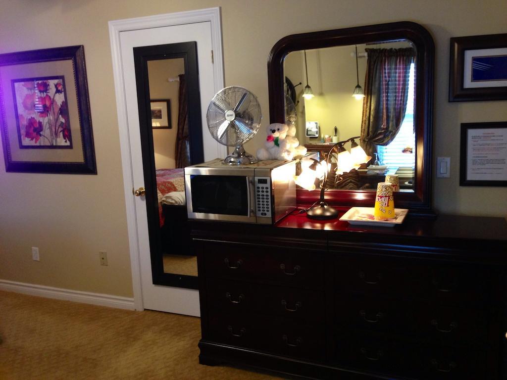 Serenity Ranch Bed & Breakfast Ancaster Luaran gambar