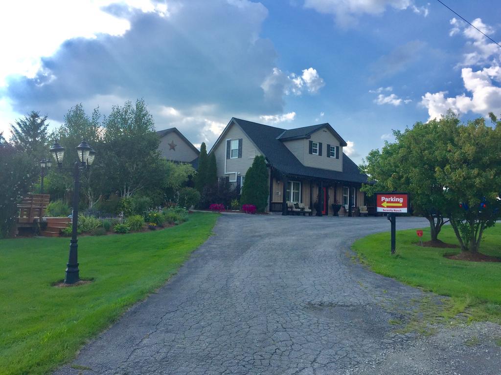 Serenity Ranch Bed & Breakfast Ancaster Luaran gambar