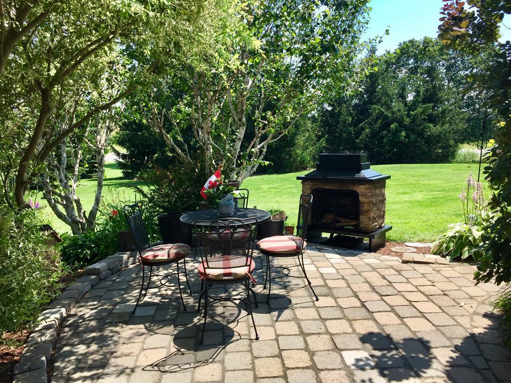 Serenity Ranch Bed & Breakfast Ancaster Luaran gambar