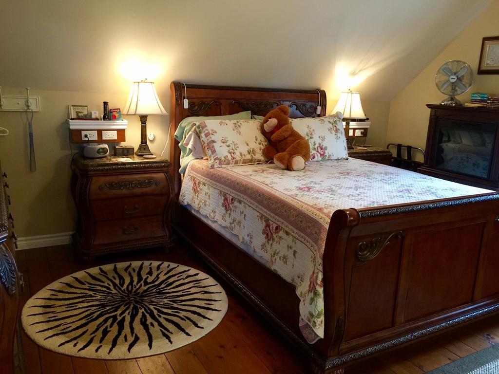 Serenity Ranch Bed & Breakfast Ancaster Luaran gambar